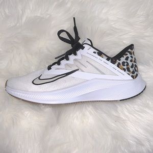 Nike Quest 3 Premium Running Shoes